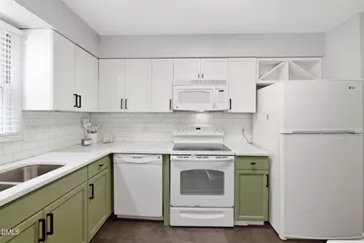 111 Weatherstone Drive #Unit B, Chapel Hill, NC 27514 - Photo 6