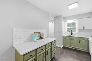 111 Weatherstone Dr, Chapel Hill, NC 27514 - Photo 8