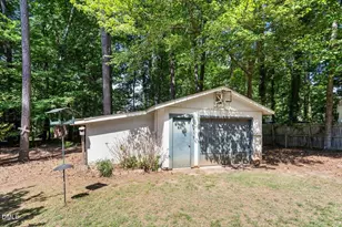 1621 Stonehurst Rd, Raleigh, NC 27607 - Photo 36