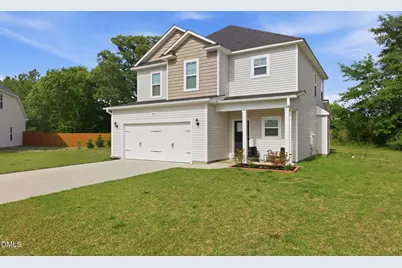 202 Ziggy Way, Raeford, NC 28376 - Photo 2