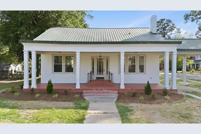 611 W Pearsall Street, Dunn, NC 28334 - Photo 2