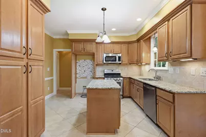 305 Parkknoll Lane, Cary, NC 27519 - Photo 20