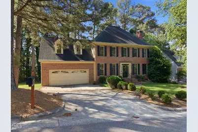 305 Parkknoll Lane, Cary, NC 27519 - Photo 2