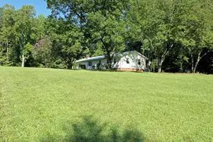 1075 Manns Chapel Rd, Pittsboro, NC 27312 - Photo 2