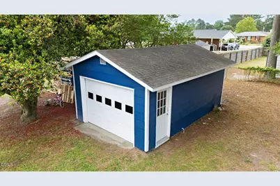 407 W D Street, Erwin, NC 28339 - Photo 8