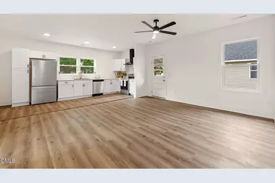407 W D Street, Erwin, NC 28339 - Photo 18