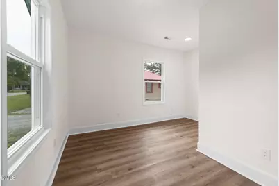 407 W D Street, Erwin, NC 28339 - Photo 16