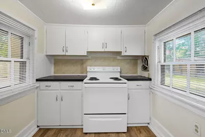 501 N Raiford Street, Selma, NC 27576 - Photo 12