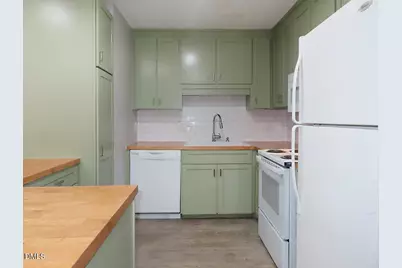 913 Shady Lawn Road #A, Chapel Hill, NC 27514 - Photo 8