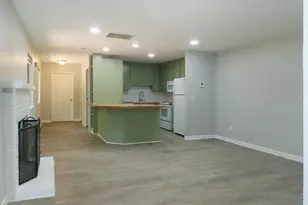 913 Shady Lawn Rd, Chapel Hill, NC 27514 - Photo 2
