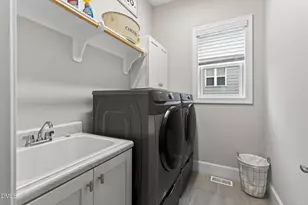 2114 Meadowcreek Dr, Durham, NC 27705 - Photo 18