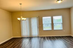 929 Field Ivy Dr, Fuquay-Varina, NC 27526 - Photo 8