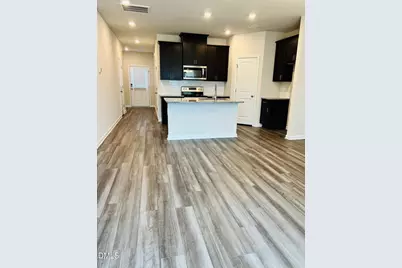 929 Field Ivy Drive, Fuquay-Varina, NC 27526 - Photo 6