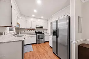 7 Sherwood Ct, Smithfield, NC 27577 - Photo 6