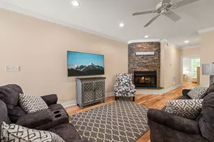 179 Occoneechee Dr, Clarksville, VA 23927 - Photo 2