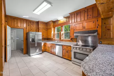 306 S Howard Circle, Tarboro, NC 27886 - Photo 8
