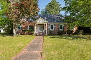 306 S Howard Cir, Tarboro, NC 27886 - Photo 1