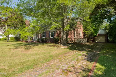 306 S Howard Circle, Tarboro, NC 27886 - Photo 2