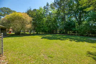 207 Centre Street, Tarboro, NC 27886 - Photo 16