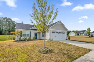 102 Fairfield Grv Ct, Sanford, NC 27330 - Photo 2