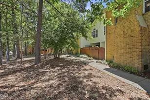 411 Summerwalk Cir, Chapel Hill, NC 27517 - Photo 2