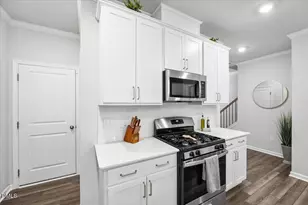 300 Garden Vine Trl, Raleigh, NC 27610 - Photo 10