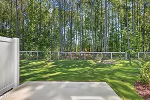 584 Barrington Row Ave, Zebulon, NC 27597 - Photo 16
