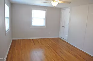 1038 Nichols Dr, Raleigh, NC 27605 - Photo 32