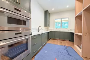 1221 Gunnison Pl, Raleigh, NC 27609 - Photo 6