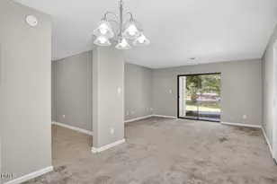1630 Oxford Rd, Henderson, NC 27536 - Photo 2