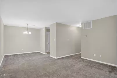 1630 Oxford Road #B, Henderson, NC 27536 - Photo 4