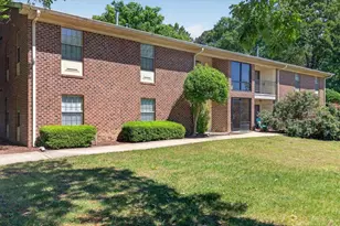 1630 Oxford Rd, Henderson, NC 27536 - Photo 1