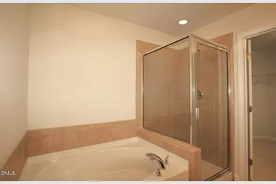 10019 Lynnberry Place, Raleigh, NC 27617 - Photo 8