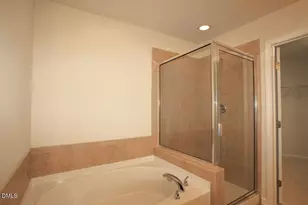 10019 Lynnberry Pl, Raleigh, NC 27617 - Photo 8
