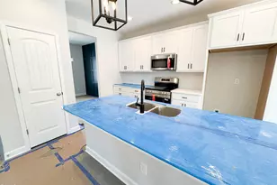 10 Diamond Crk Dr, Zebulon, NC 27597 - Photo 6