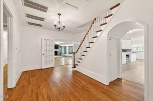 207 W 3rd St, Princeton, NC 27569 - Photo 10