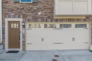 816 Channing Park Cir, Cary, NC 27519 - Photo 2