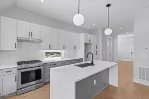 543 Bragg St, Raleigh, NC 27610 - Photo 2