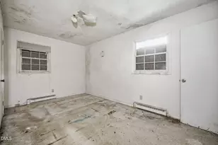 402 Abel St, Greenville, NC 27834 - Photo 28