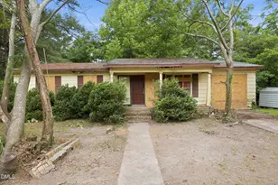 402 Abel St, Greenville, NC 27834 - Photo 8