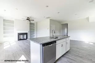 28 W Coulter Ct, Selma, NC 27576 - Photo 6
