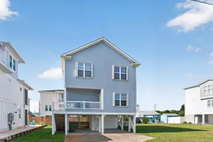 111 Hanby Ave, Carolina Beach, NC 28428 - Photo 2