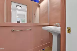 502 Devereux St, Raleigh, NC 27605 - Photo 30