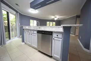 914 New Kent Pl, Cary, NC 27511 - Photo 10