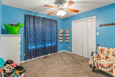 616 Trail End Lane, Newton Grove, NC 28366 - Photo 8