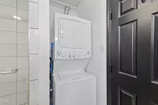 1213 Gregory St, Greensboro, NC 27403 - Photo 20