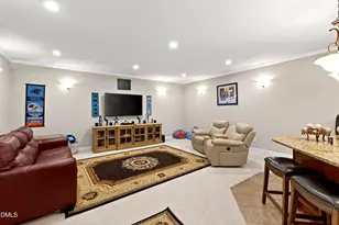12113 Pawleys Mill Cir, Raleigh, NC 27614 - Photo 6