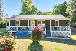 423 Orange Heights Loop Rd, Hillsborough, NC 27278 - Photo 2