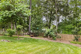 115 Parkridge Ave, Chapel Hill, NC 27517 - Photo 44