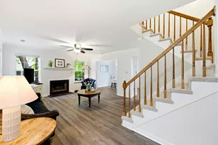 604 Vannoy Pl, Fuquay Varina, NC 27526 - Photo 2
